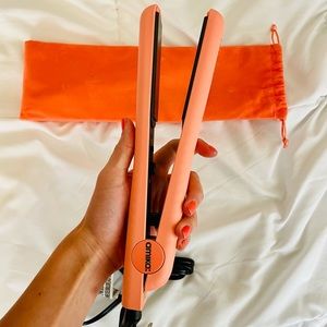 Amika Mini Hair Straightener